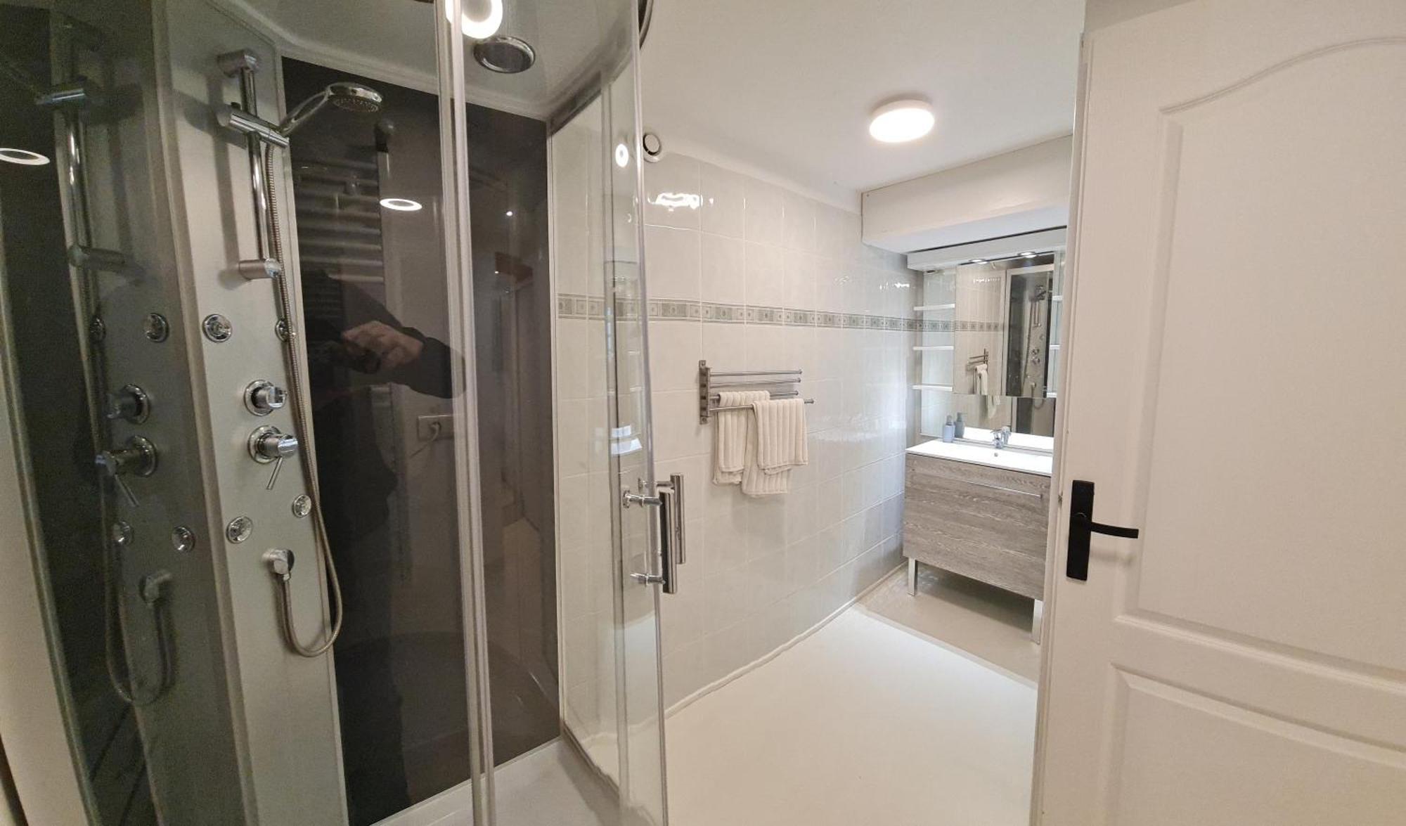 Le Souplex Apartment Troyes Ngoại thất bức ảnh